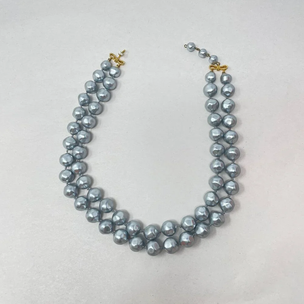 Vintage Marvella Double-Strand Gray Faux Pearl Necklace Gold-Tone‎ Bow Closure